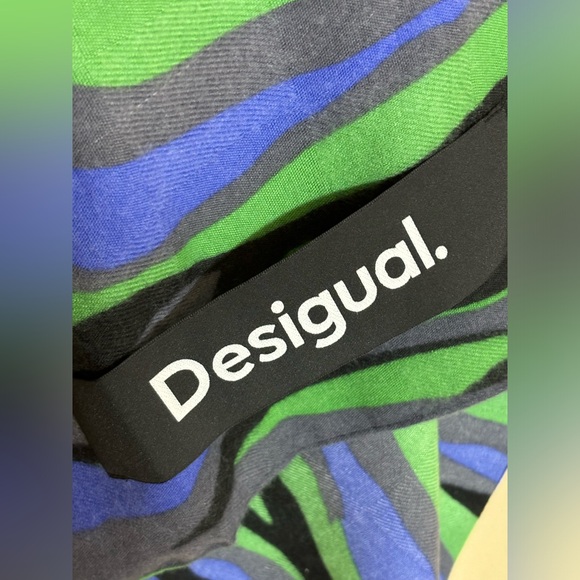 🔥NWT Desigual Long Scarf/Shawl - Picture 4 of 11